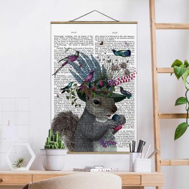 Stoffbild mit Posterleisten - Vogelfänger - Eichhörnchen mit Eicheln - Hochformat 2:3