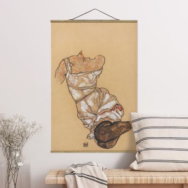 Stoffbild mit Posterleisten - Egon Schiele - Weiblicher Torso in Unterwäsche - Hochformat 2:3