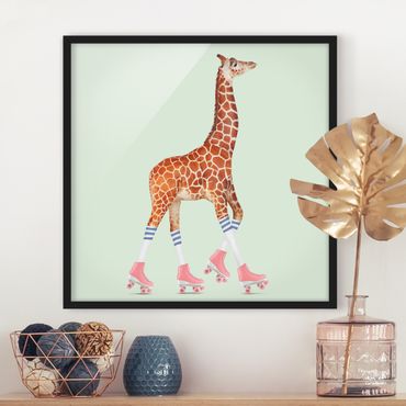Bild mit Rahmen - Jonas Loose - Giraffe mit Rollschuhen - Quadrat 1:1