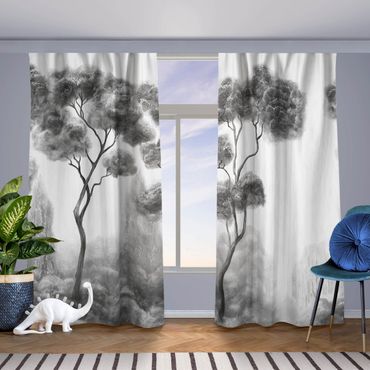 Vorhang - Hohe Bäume schwarz-weiß