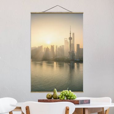 Stoffbild mit Posterleisten - Pudong bei Sonnenaufgang - Hochformat 2:3