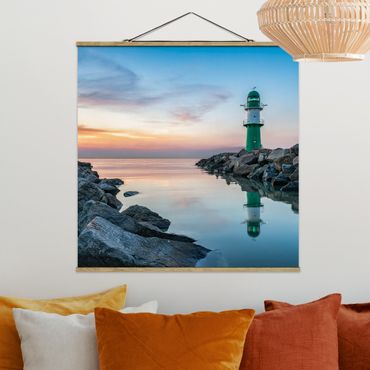 Stoffbild mit Posterleisten - Sunset at the Lighthouse - Quadrat 1:1