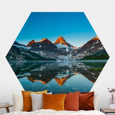Hexagon Mustertapete selbstklebend - Berglandschaft am Lake Magog in Kanada
