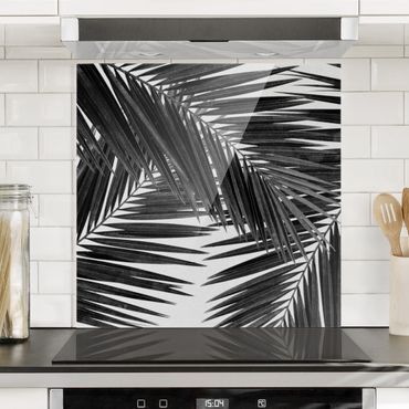 Spritzschutz Glas - Blick durch Palmenblätter schwarz weiß - Quadrat 1:1
