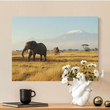Leinwandbild Natur - Elefanten vor dem Kilimanjaro in Kenya - Querformat 4:3