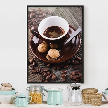 Bild mit Rahmen - Kaffeetasse mit Kaffeebohnen - Hochformat 3:4