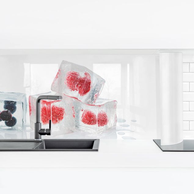 Küchenrückwand selbstklebend Früchte im Eiswürfel