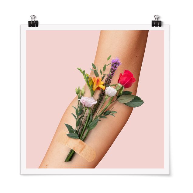 Jonas Loose Poster Arm mit Blumen
