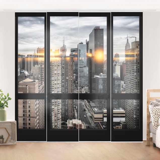 Schiebegardinen Set - Fensterblick New York mit Sonnen-Reflexion - Flächenvorhänge