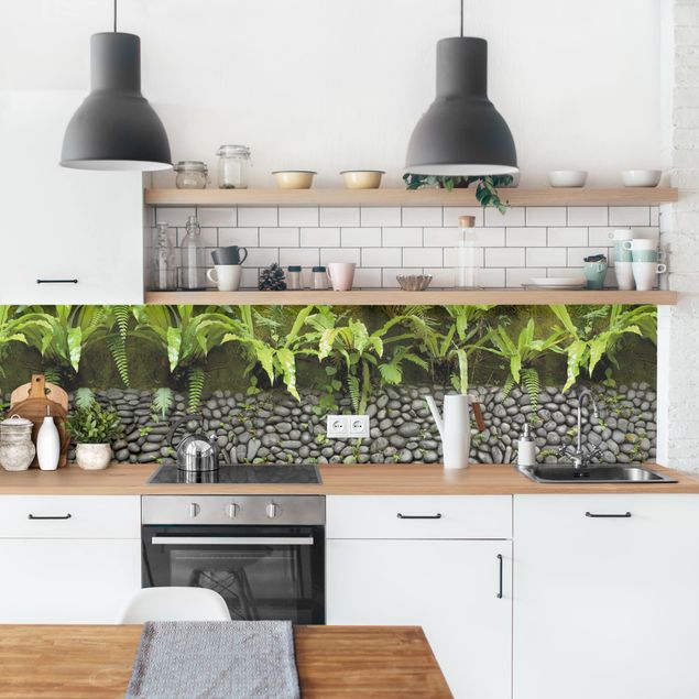 Küchenspiegel Steinwand mit Pflanzen