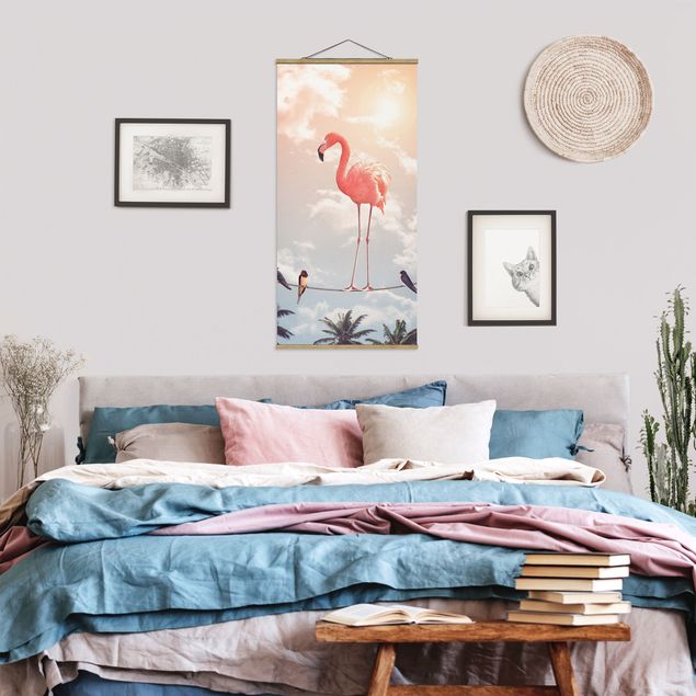 Stoffbild mit Posterleisten - Jonas Loose - Himmel mit Flamingo - Hochformat 1:2