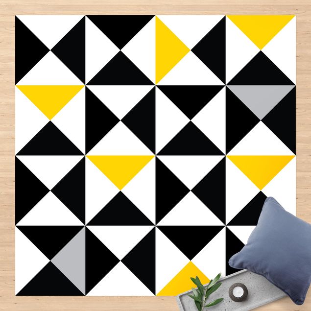 Balkon Teppich Geometrisches Muster große Dreiecke Farbakzent Gelb