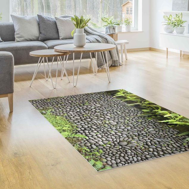 Teppich modern Steinwand mit Pflanzen