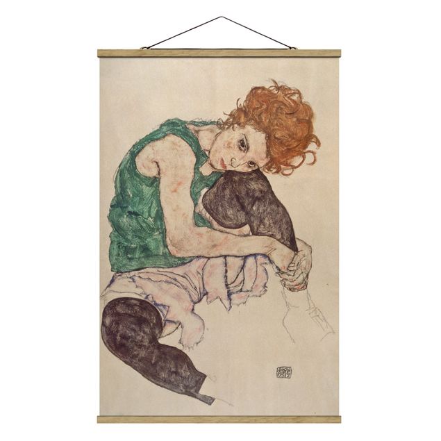 Stoffbild mit Posterleisten - Egon Schiele - Sitzende Frau mit hochgezogenem Knie - Hochformat 2:3