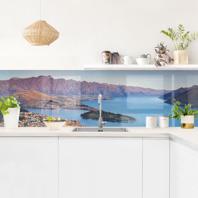 Küche Wandpaneel Zwischen Meer und Bergen