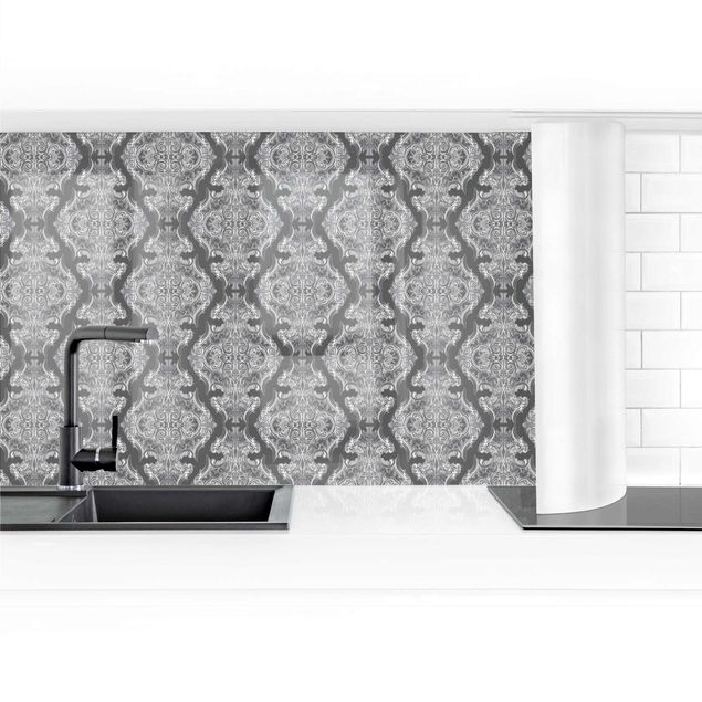 Küchenrückwand selbstklebend Aquarell Barock Muster vor Dunkelgrau II