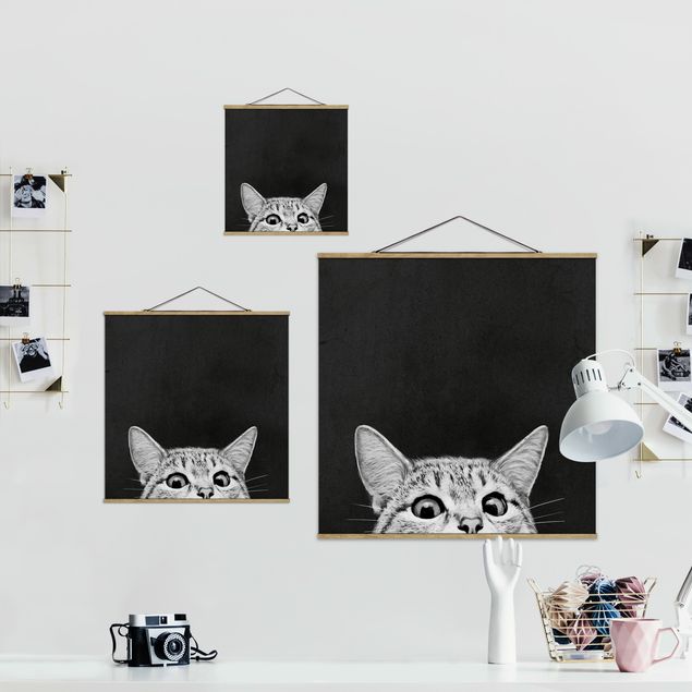 Stoffbild mit Posterleisten - Laura Graves - Illustration Katze Schwarz Weiß Zeichnung - Quadrat 1:1