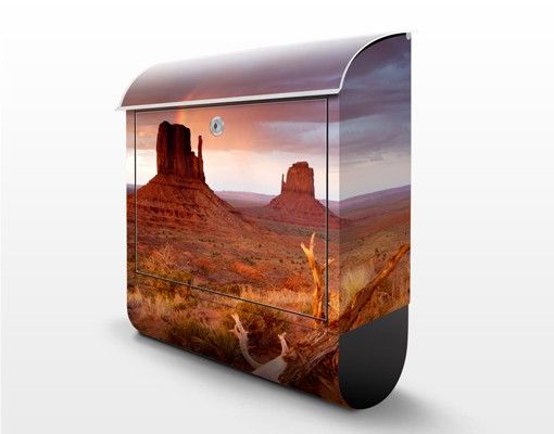 Briefkasten mit Zeitungsfach - Monument Valley bei Sonnenuntergang - Hausbriefkasten