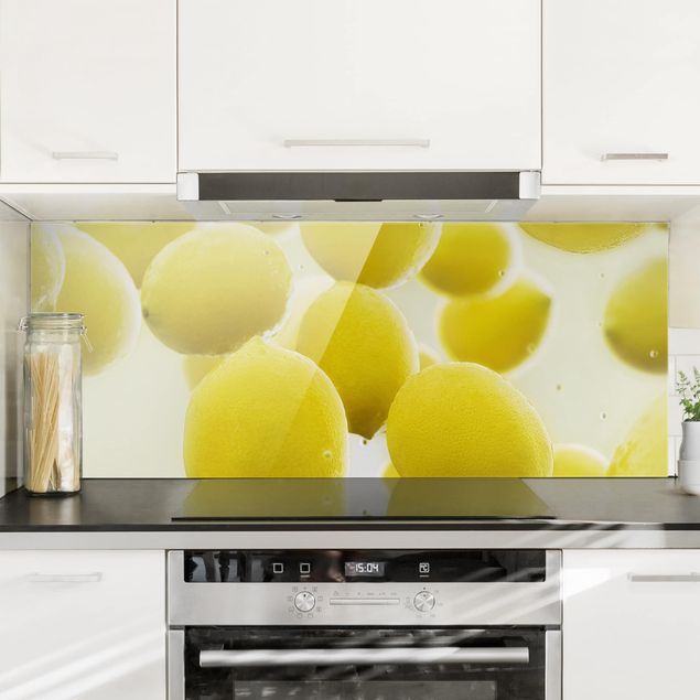 Spritzschutz Gemüse & Obst Zitronen im Wasser