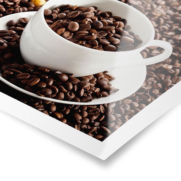 Poster - Kaffeetasse mit gerösteten Kaffeebohnen - Querformat 2:3