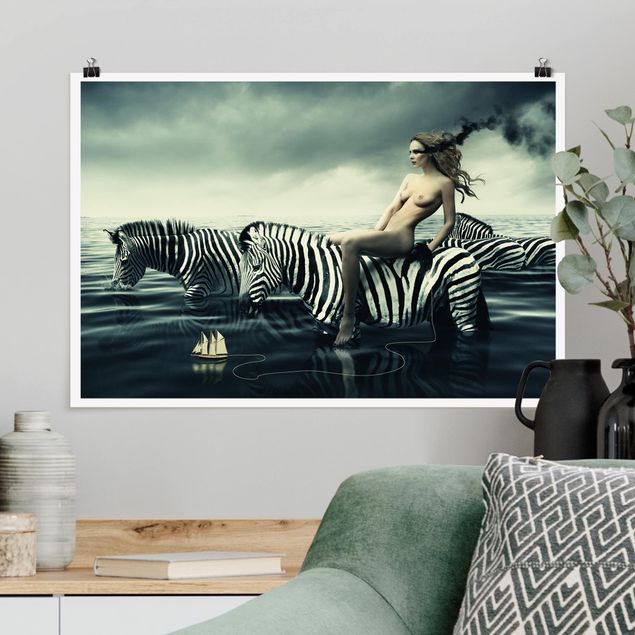 Poster - Frauenakt mit Zebras - Querformat 2:3