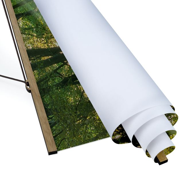 Stoffbild mit Posterleisten - Sonnentag im Wald - Hochformat 2:3
