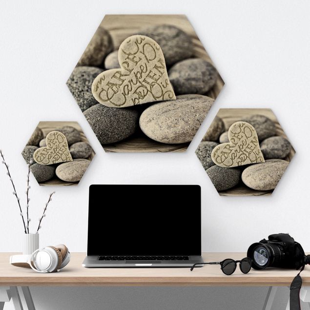 Hexagon Bild Holz - Carpe Diem Herz mit Steinen