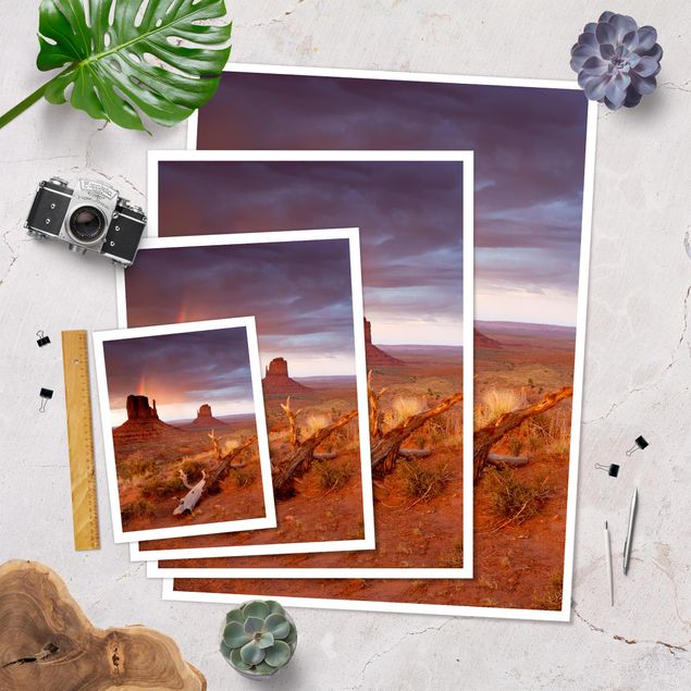 Poster - Monument Valley bei Sonnenuntergang - Hochformat 3:4