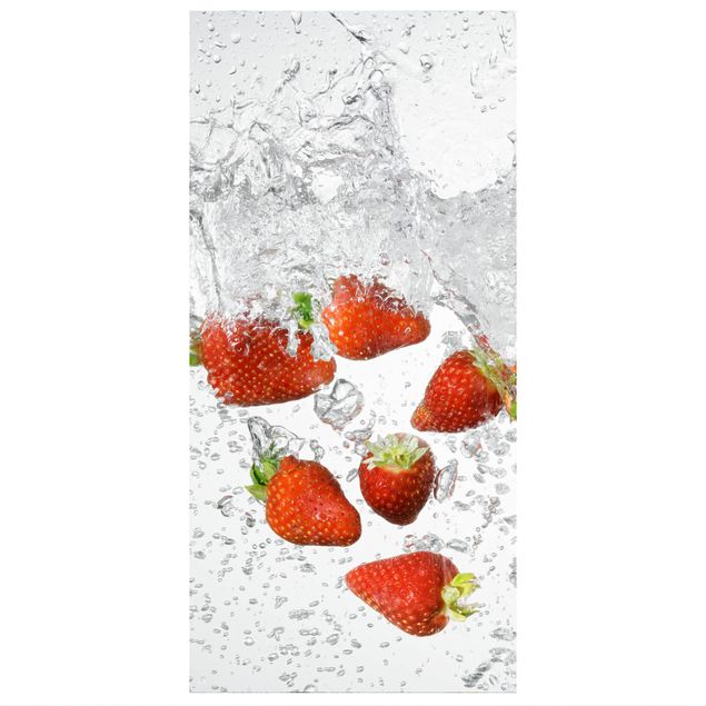 Raumteiler - Frische Erdbeeren im Wasser 250x120cm
