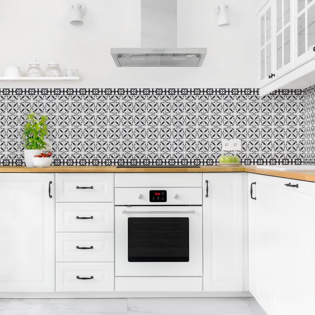 Wandpaneele Küche Geometrischer Fliesenmix Blüte Schwarz