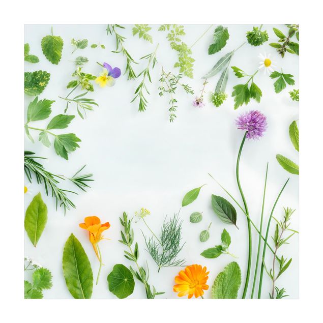 Teppich grün Kräuter und Blüten