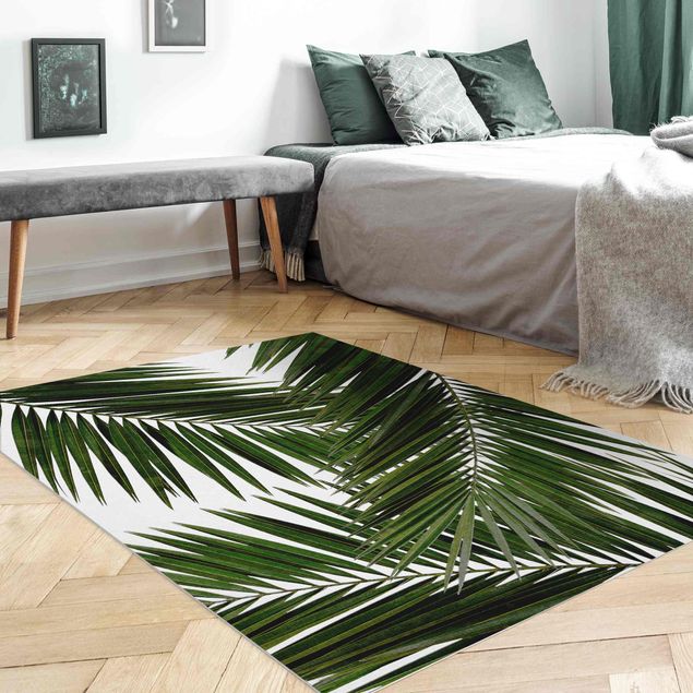 Vinyl-Teppich - Blick durch grüne Palmenblätter - Querformat 3:2
