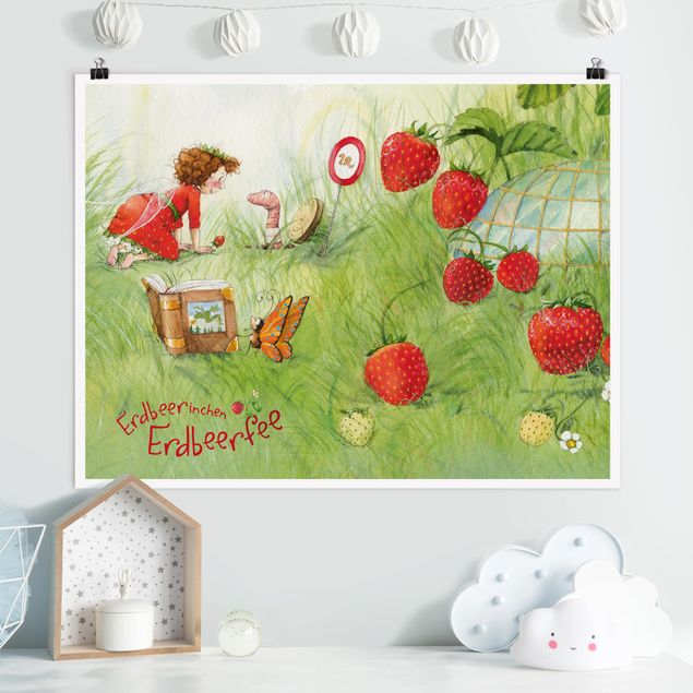 Poster - Erdbeerinchen Erdbeerfee - Bei Wurm Zuhause - Querformat 3:4