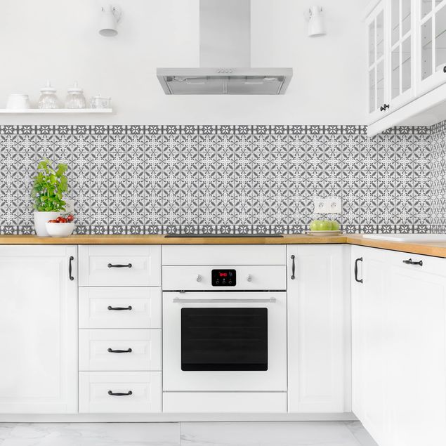 Wandpaneele Küche Geometrischer Fliesenmix Blüte Grau