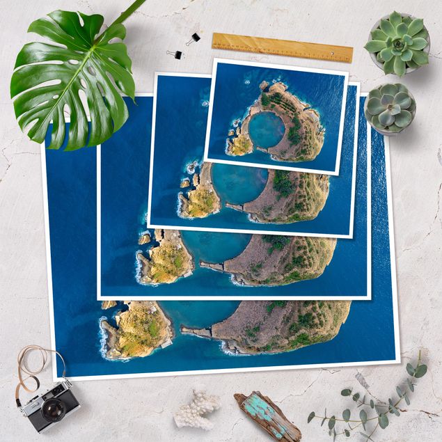 Poster - Luftbild - Die Insel Vila Franca do Campo - Querformat 3:4