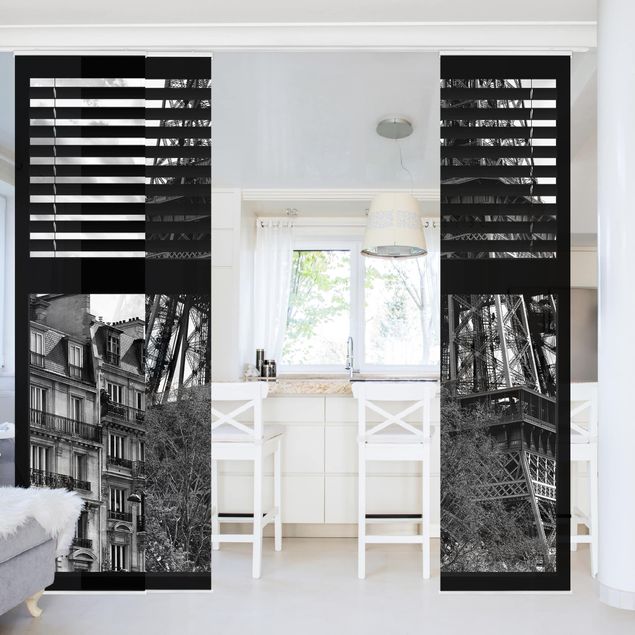 Schiebegardinen Set - Fensterausblick Paris - Nahe am Eiffelturm schwarz weiß - Flächenvorhänge