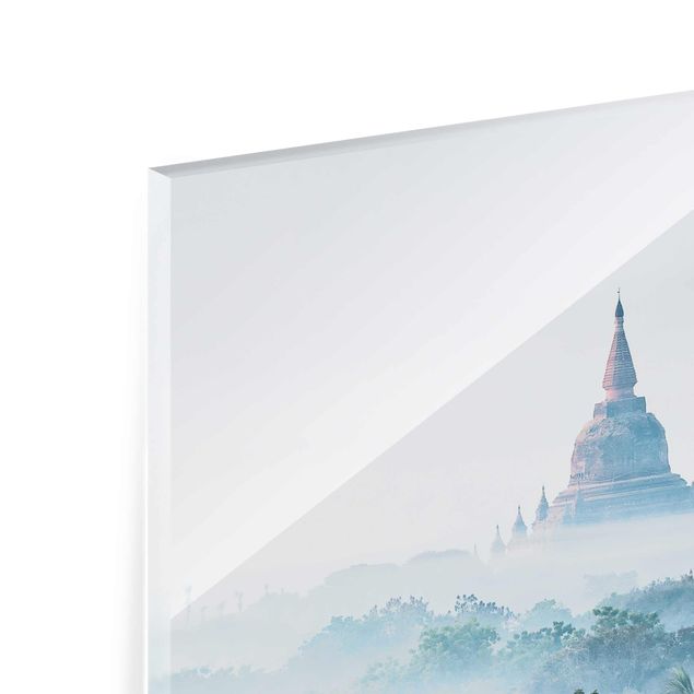 Glasbild - Morgennebel über dem Dschungel von Bagan - Hochformat 3:4