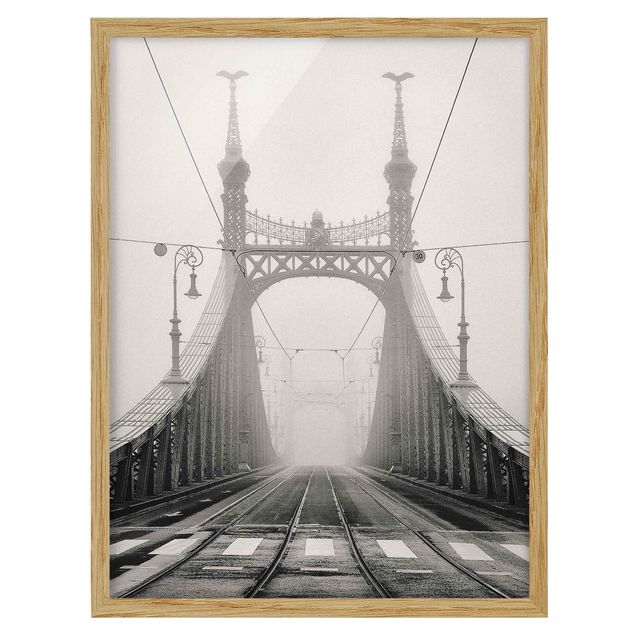 Bilder mit Rahmen Brücke in Budapest