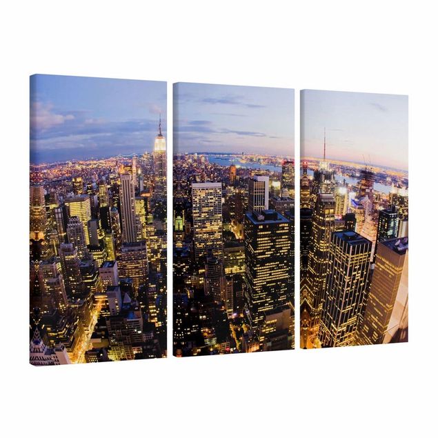 Leinwandbild 3-teilig - New York Skyline bei Nacht - Hoch 1:2
