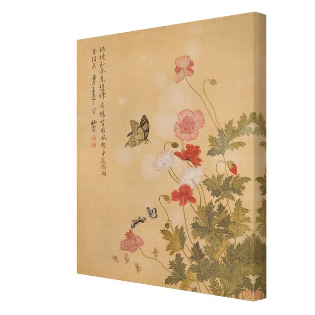 Leinwandbild - Yuanyu Ma - Mohnblumen und Schmetterlinge - Hochformat 4:3