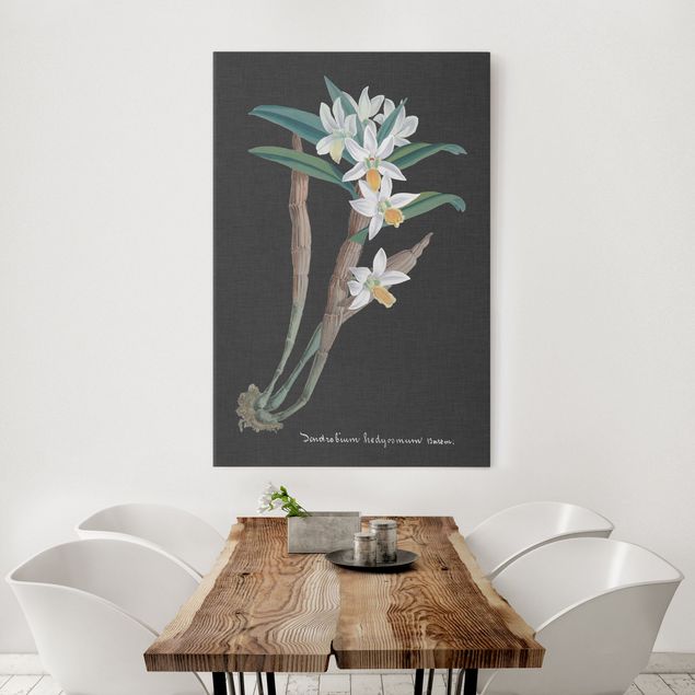 Leinwandbild - Weiße Orchidee auf Leinen I - Hochformat 3:2