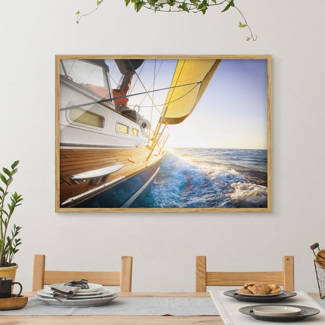 Natur Bilder mit Rahmen Segelboot auf blauem Meer bei Sonnenschein