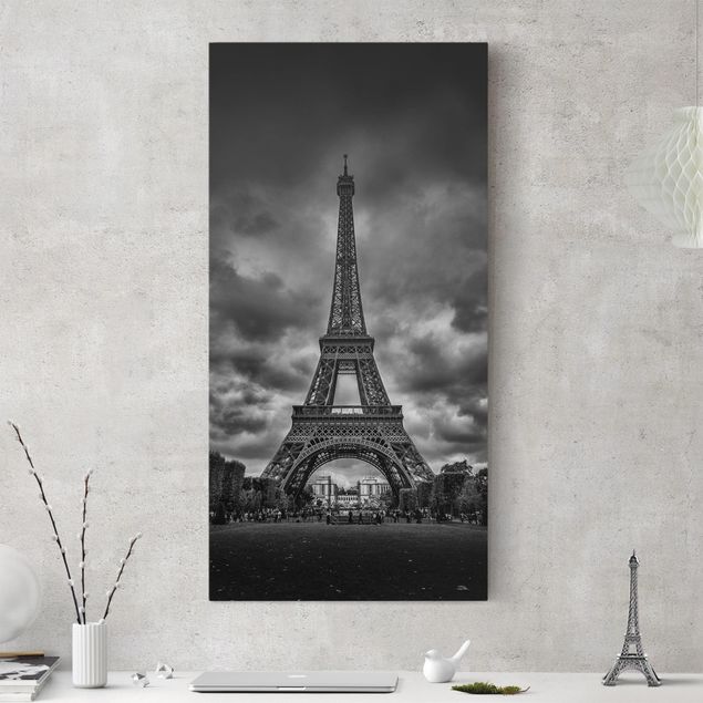 Paris Leinwand Eiffelturm vor Wolken schwarz-weiß