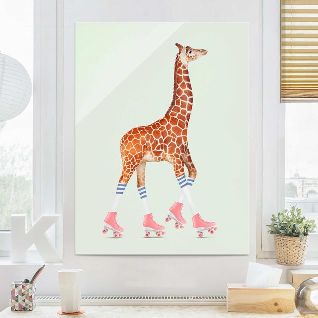 Glasbild - Jonas Loose - Giraffe mit Rollschuhen - Hochformat 4:3