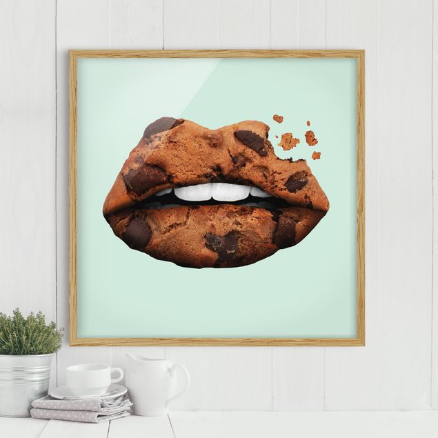 Moderne Bilder mit Rahmen Lippen mit Keks
