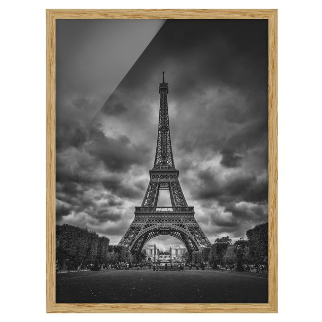 gerahmte Bilder Eiffelturm vor Wolken schwarz-weiß