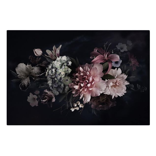 Leinwandbild - Blumen mit Nebel auf Schwarz - Querformat 2:3
