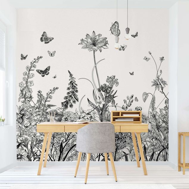 Design Tapeten Große Blumen mit Schmetterlingen in Schwarz