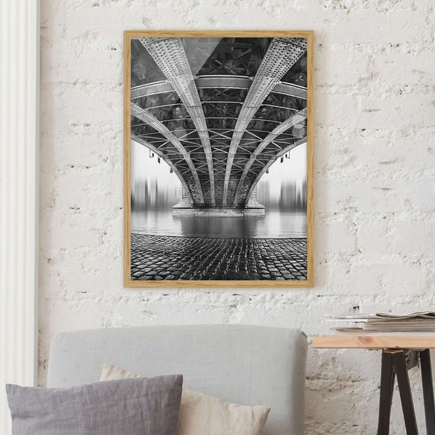 Skylines Bilder mit Rahmen Under The Iron Bridge
