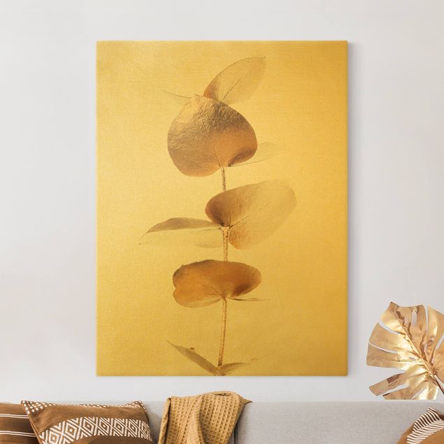 Leinwandbild Gold - Goldener Eukalyptuszweig - Hochformat 3:4